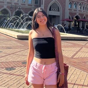 Meet your Posher, Valerie